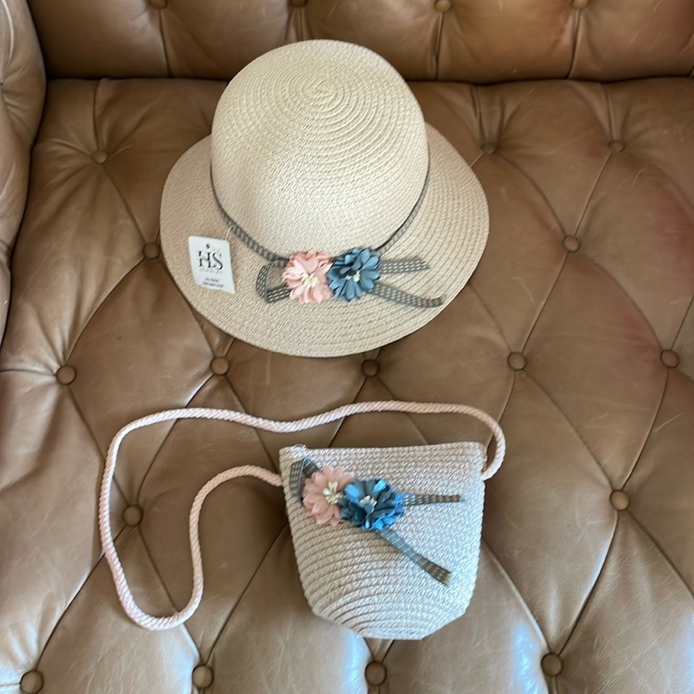 Brand new matching bonnet and purse 2T/3T